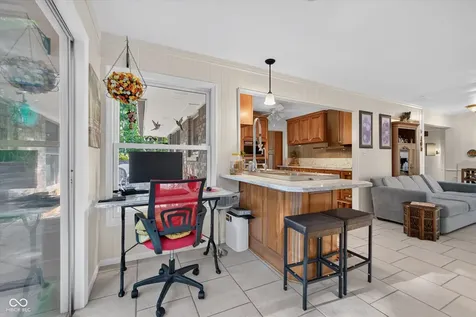 8942 Briarclift Road Indianapolis IN 46256