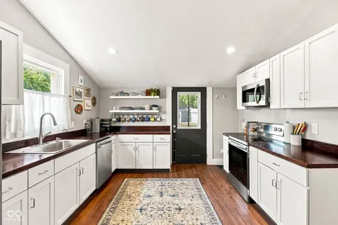 1128 Pleasant Street Indianapolis IN 46203
