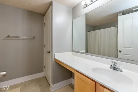 7149 Wilshire Way Avon IN 46123