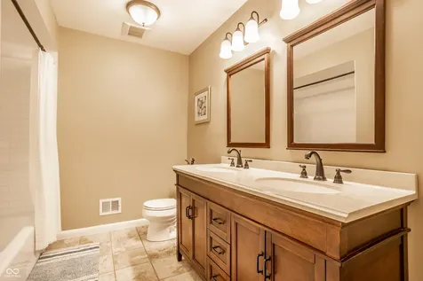 5314 E 74th Place Indianapolis IN 46250
