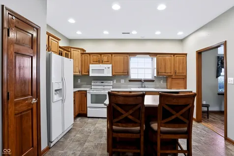 1636 Fairfield Circle Greenfield IN 46140