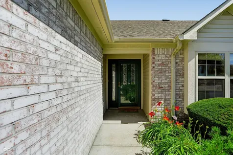 1636 Fairfield Circle Greenfield IN 46140