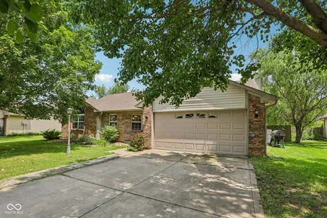 1719 Acorn Road Franklin IN 46131