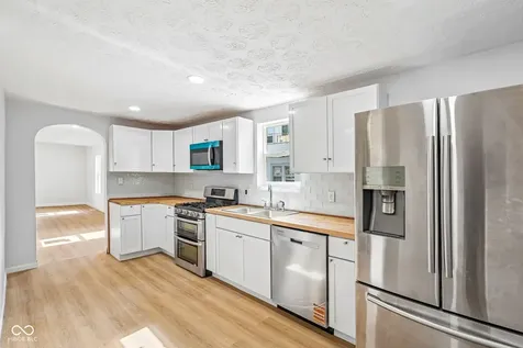 260 W Wiley Street Greenwood IN 46142