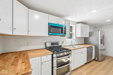 260 W Wiley Street Greenwood IN 46142