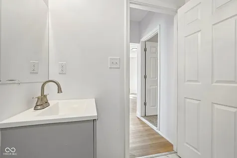 260 W Wiley Street Greenwood IN 46142