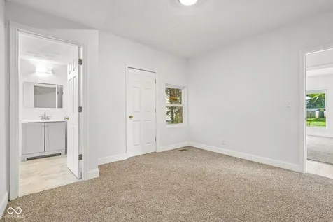 260 W Wiley Street Greenwood IN 46142