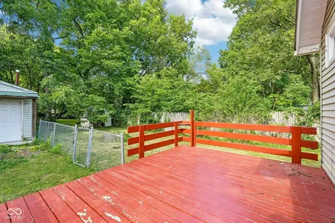 260 W Wiley Street Greenwood IN 46142