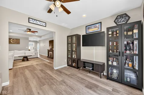 731 Maple Avenue Seymour IN 47274