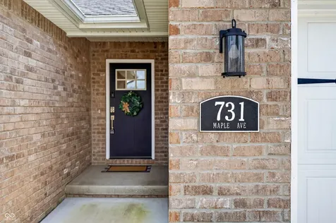 731 Maple Avenue Seymour IN 47274