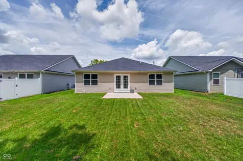 731 Maple Avenue Seymour IN 47274