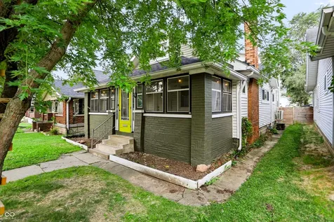 806 N Bosart Avenue Indianapolis IN 46201