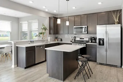 6643 Birmingham Avenue Mccordsville IN 46055