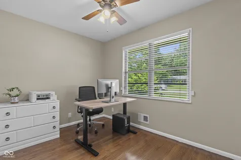 10237 Park Avenue N Indianapolis IN 46280