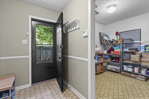 10237 Park Avenue N Indianapolis IN 46280
