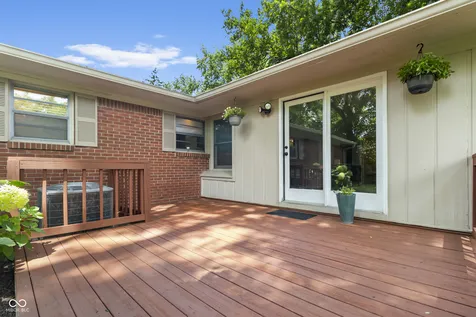 10237 Park Avenue N Indianapolis IN 46280