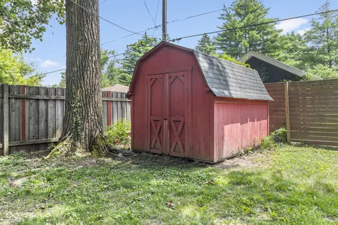 10237 Park Avenue N Indianapolis IN 46280