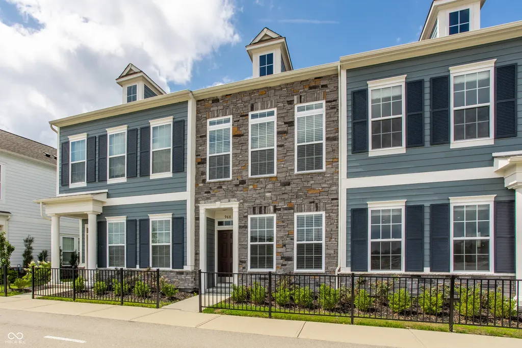 968 Kinzer Avenue Carmel IN 46032