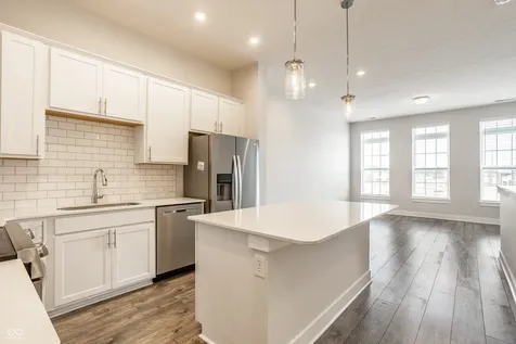 968 Kinzer Avenue Carmel IN 46032