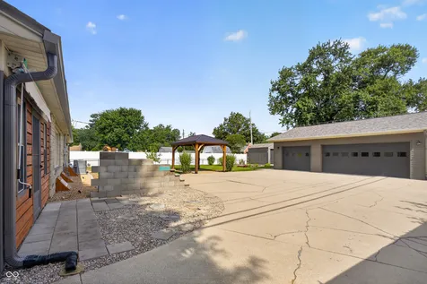 3130 27th Street Columbus IN 47203