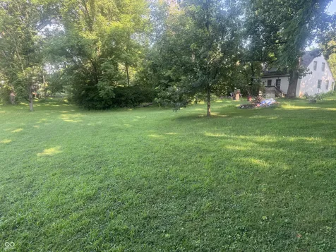 1305 E 106th Street E Indianapolis IN 46280
