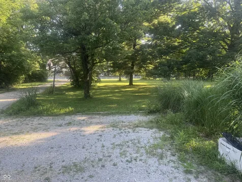 1305 E 106th Street E Indianapolis IN 46280