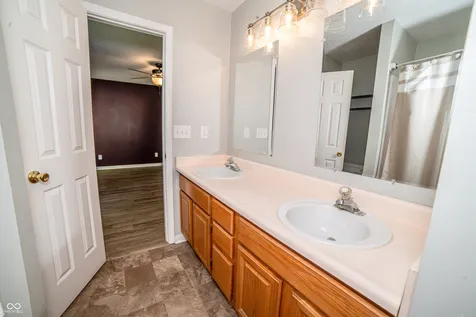 1112 Randall Way Brownsburg IN 46112