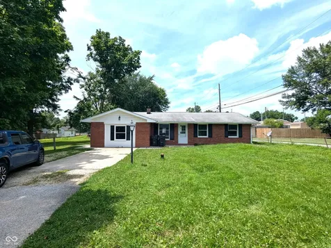 6733 S Cross Street Pendleton IN 46064