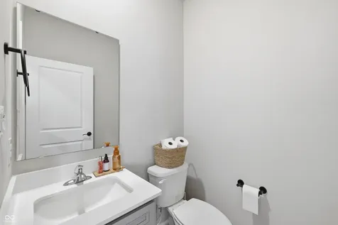5693 Terracotta Trace Mccordsville IN 46055