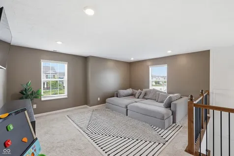 5693 Terracotta Trace Mccordsville IN 46055