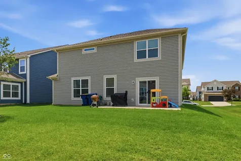 5693 Terracotta Trace Mccordsville IN 46055