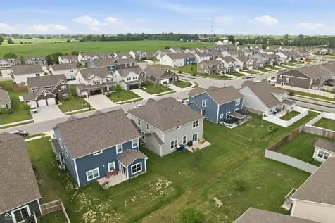 5693 Terracotta Trace Mccordsville IN 46055