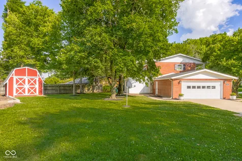 9231 N Cherry Hills Drive Columbus IN 47201
