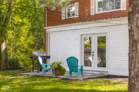 9231 N Cherry Hills Drive Columbus IN 47201