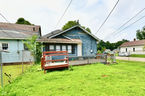 1538 S 17th Street Terre Haute IN 47802