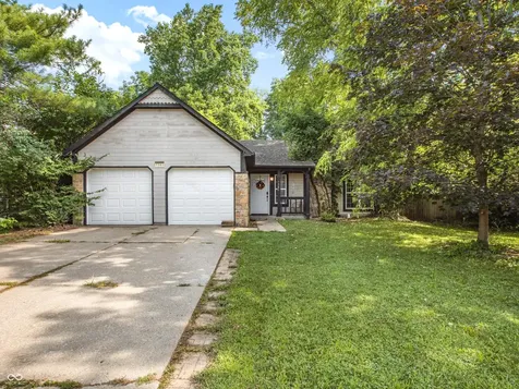 7382 Benoit Drive Indianapolis IN 46214