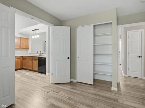 7382 Benoit Drive Indianapolis IN 46214