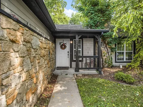 7382 Benoit Drive Indianapolis IN 46214