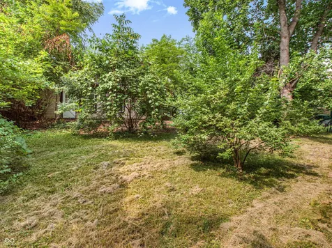 7382 Benoit Drive Indianapolis IN 46214