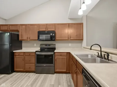 7382 Benoit Drive Indianapolis IN 46214