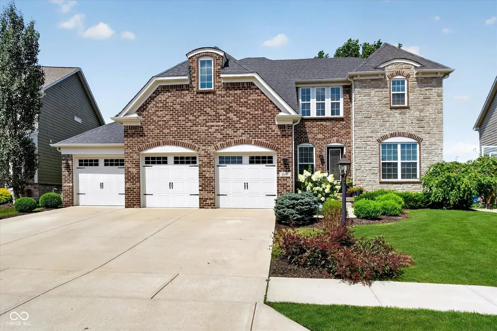 2689 E High Grove Circle Zionsville IN 46077