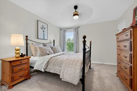 2689 E High Grove Circle Zionsville IN 46077