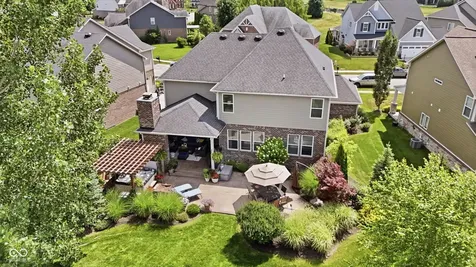 2689 E High Grove Circle Zionsville IN 46077