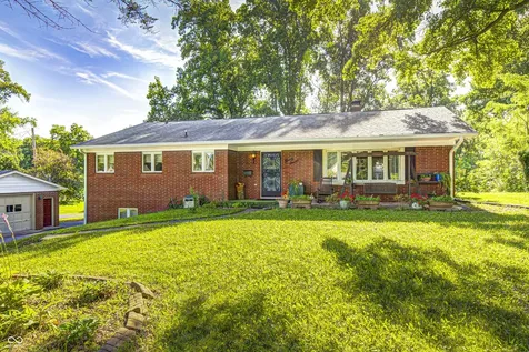 97 Bosstick Avenue Danville IN 46122