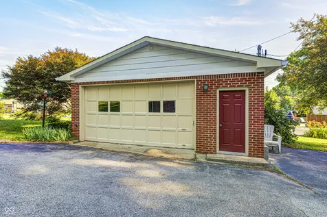 97 Bosstick Avenue Danville IN 46122