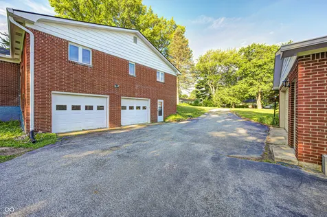 97 Bosstick Avenue Danville IN 46122