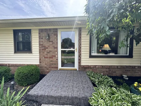 7811 Cannonade Drive Indianapolis IN 46217