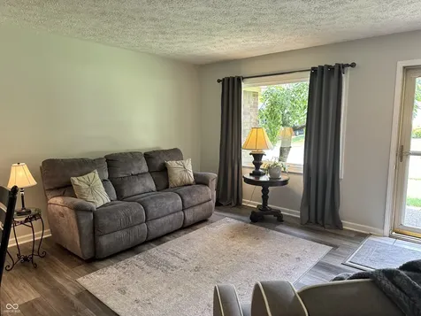 7811 Cannonade Drive Indianapolis IN 46217