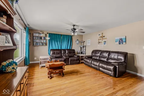181 W Harrison Drive Seymour IN 47274