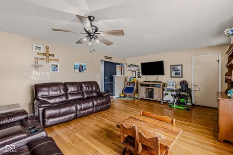 181 W Harrison Drive Seymour IN 47274